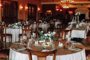 Catering hizmetleri ile iş toplantılarınızı ve özel etkinliklerinizi Wellborn Hotel farkıyla planlayın. Lezzet ve profesyonellik bir arada sunulmaktadır.